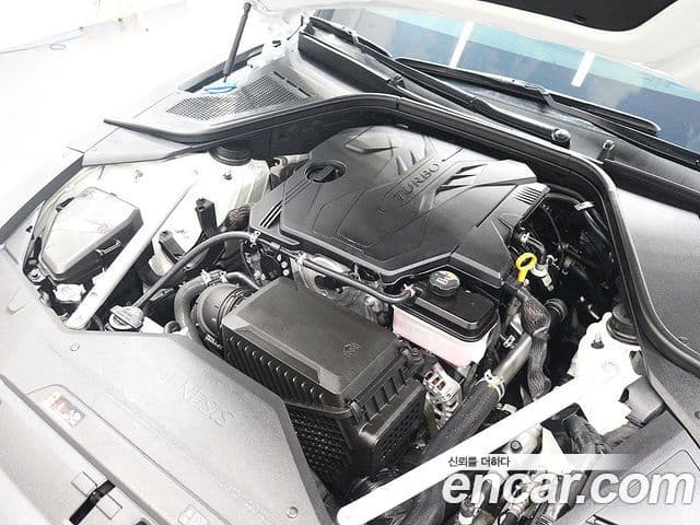 Genesis Electrified G80 2024 — Şəkil 19/20