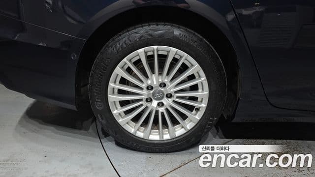 Audi A6 2020 — ფოტო 5/20