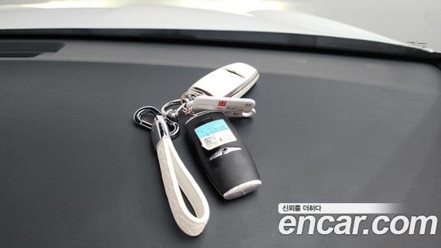 Genesis GV70 2024 — ფოტო 15/20
