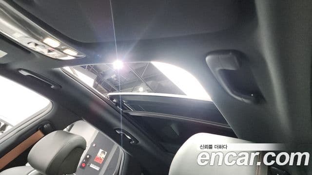 Genesis GV70 2024 — ფოტო 18/20
