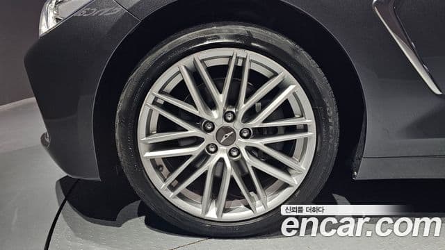 Genesis G70 2019 — ფოტო 5/20