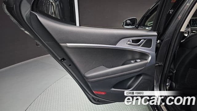 Genesis G70 2019 — ფოტო 9/35