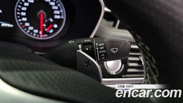 Genesis G70 2019 — ფოტო 23/35