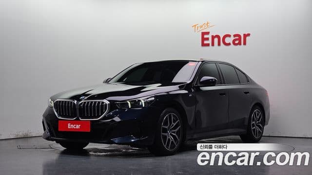 BMW 5 Series 2024 — ფოტო 1/20