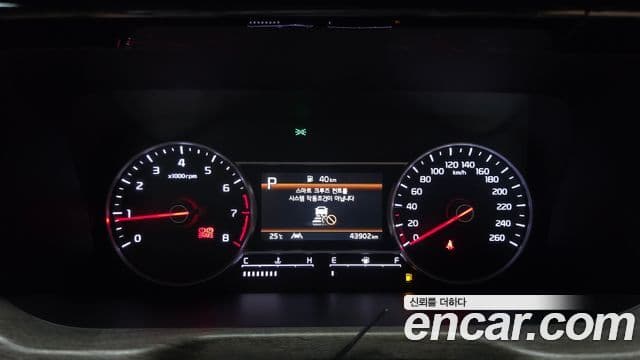 Kia Sorento 2022 — ფოტო 8/20