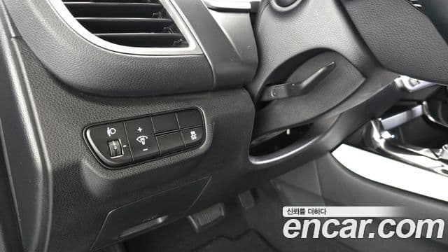Kia Seltos 2023 — ფოტო 15/20
