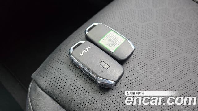 Kia Seltos 2023 — ფოტო 20/20