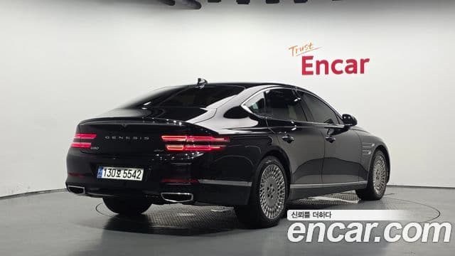 Genesis Electrified G80 2023 — Şəkil 1/20
