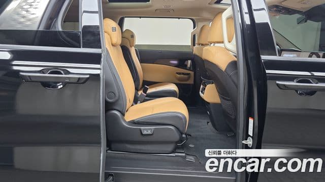 Kia Carnival 2022 — ფოტო 11/20