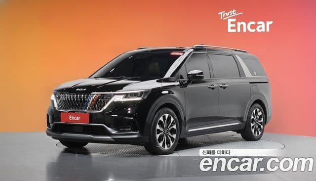 Kia Carnival 2022 — ფოტო 1/20