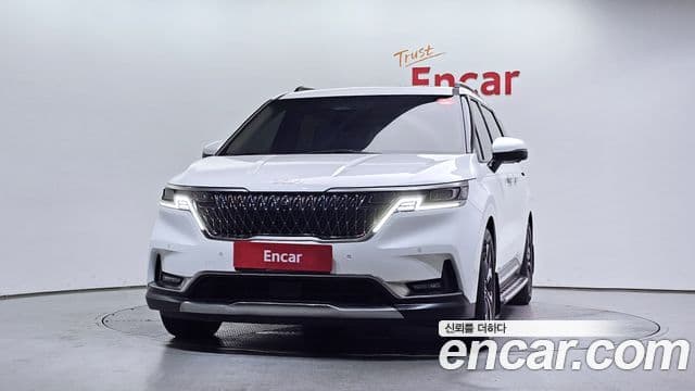 Kia Carnival 2022 — ფოტო 3/20