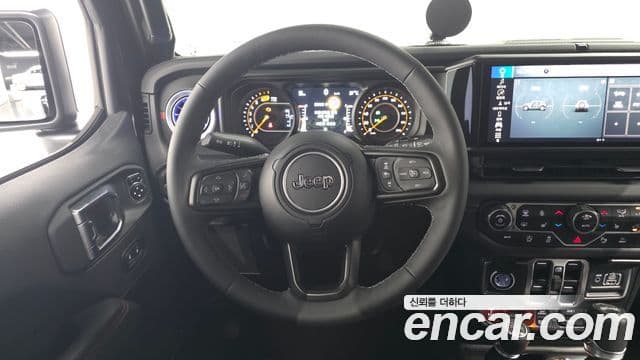 Jeep Wrangler 2025 — Şəkil 12/20