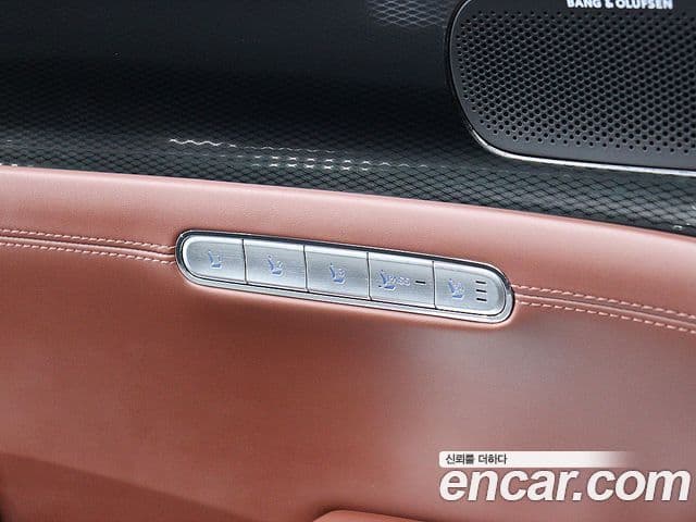 Genesis G90 2022 — Фото 11/20