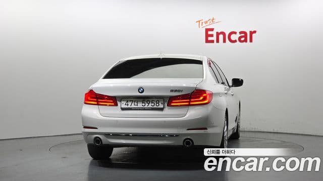 BMW 5 Series 2018 — Фото 3/20