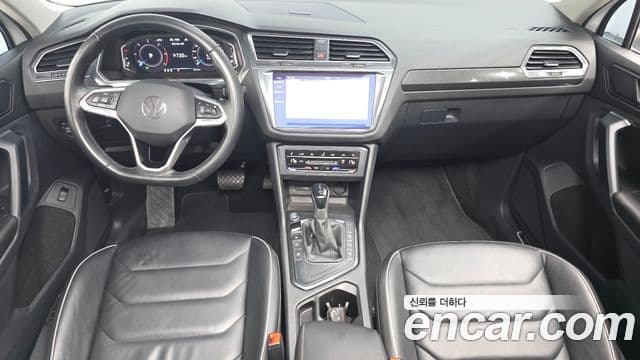 Volkswagen Tiguan 2023 — Şəkil 7/20
