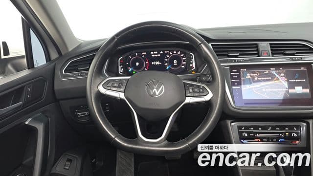 Volkswagen Tiguan 2023 — Şəkil 12/20