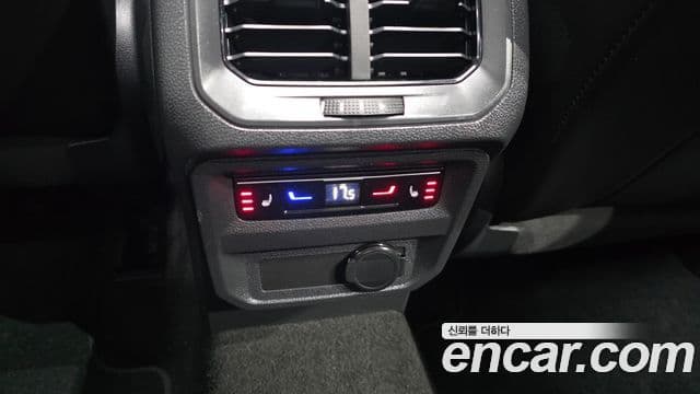 Volkswagen Tiguan 2023 — Şəkil 19/20