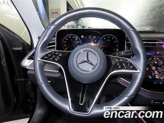Mercedes-Benz E-Class 2024 — ფოტო 6/19