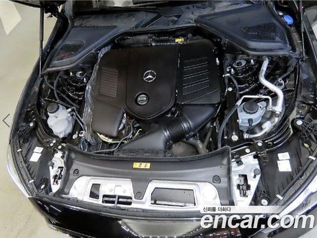 Mercedes-Benz E-Class 2024 — ფოტო 11/19