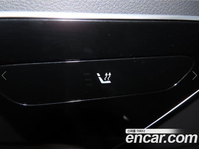Mercedes-Benz E-Class 2024 — ფოტო 16/19