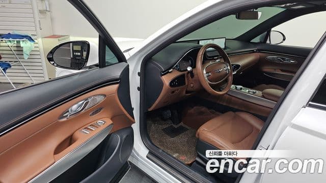 Genesis GV70 2021 — Şəkil 10/20