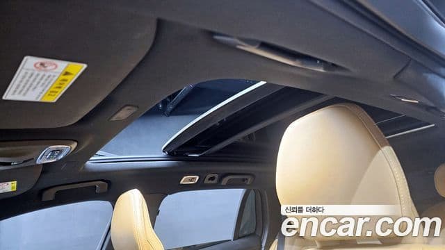 Volvo V60 Cross Country 2019 — Фото 18/20