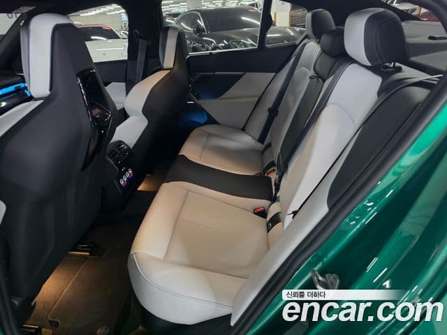 BMW M5 2026 — Photo 13/17