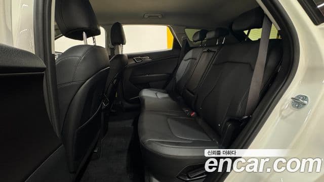 Kia Sportage 2025 — ფოტო 19/20