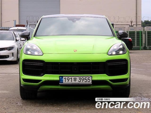 Porsche Cayenne 2022 — ფოტო 2/20