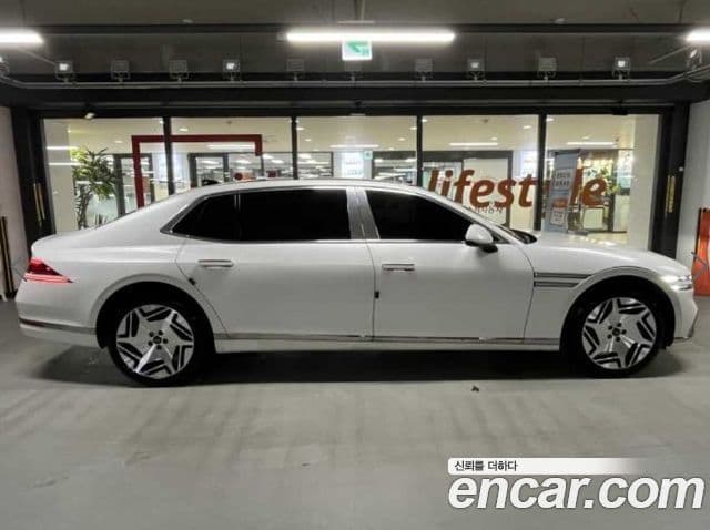 Genesis G90 2022 — Şəkil 2/19