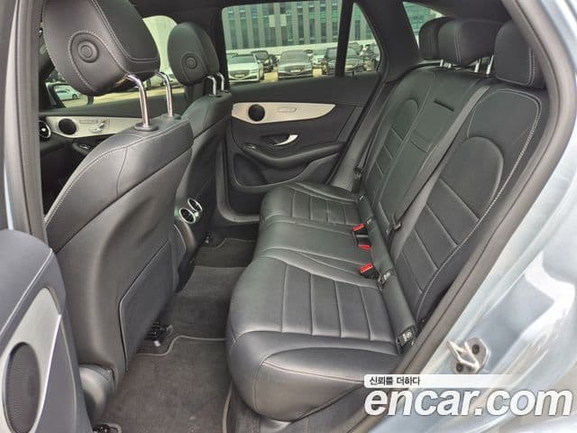 Mercedes-Benz GLC-Class 2021 — Şəkil 7/12