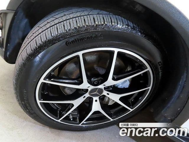 Mercedes-Benz GLC-Class 2022 — Şəkil 19/20