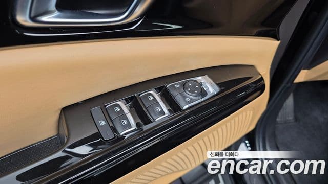 Kia Carnival 2023 — фото 20 из 20