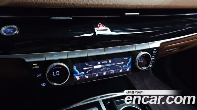 Genesis Electrified G80 2023 — ფოტო 18/20