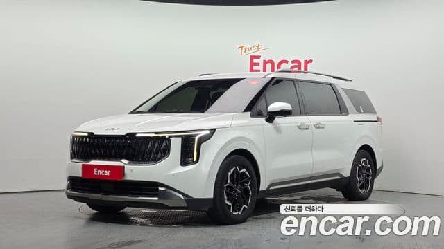 Kia Carnival 2023 — ფოტო 20/20