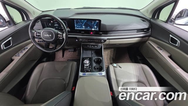 Kia Carnival 2023 — ფოტო 9/20