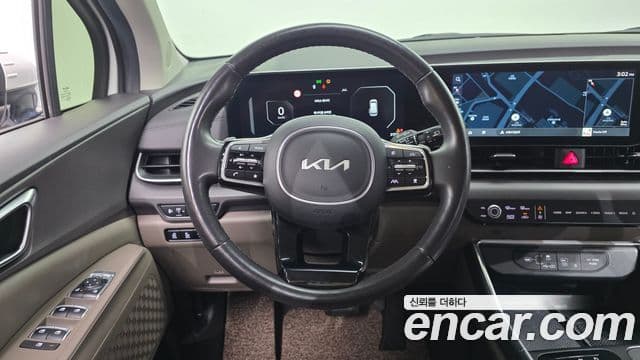 Kia Carnival 2023 — ფოტო 12/20