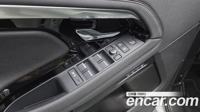 Land Rover Range Rover Evoque 2022 — Photo 11/36