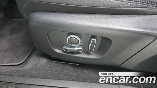 Land Rover Range Rover Evoque 2022 — Photo 5/36