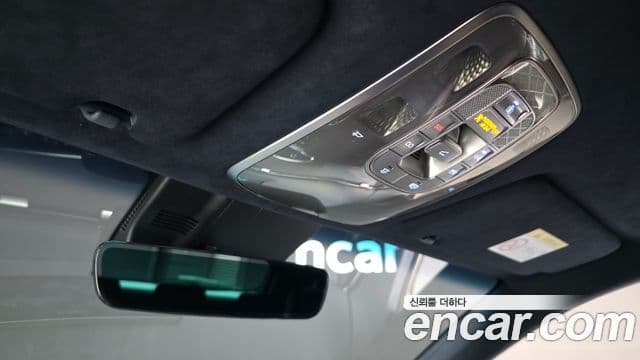 Genesis GV70 2021 — Şəkil 19/20