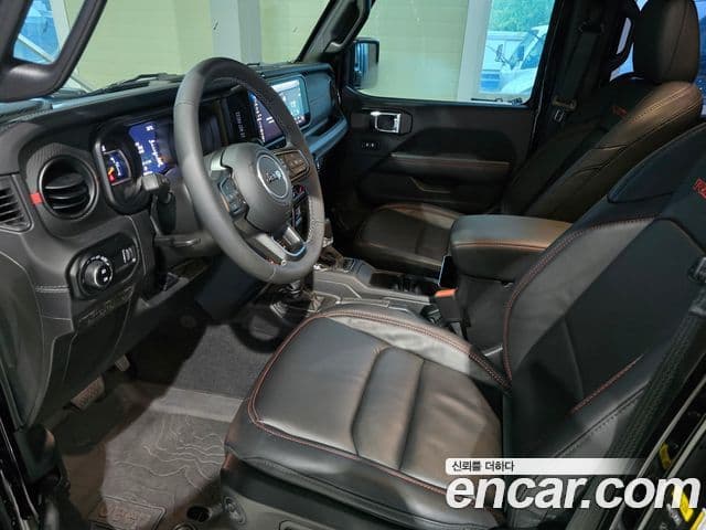 Jeep Wrangler 2025 — ფოტო 6/20