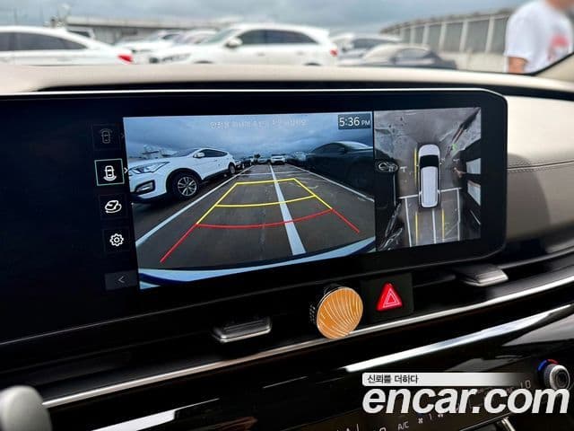 Kia Carnival 2025 — фото 11 из 20