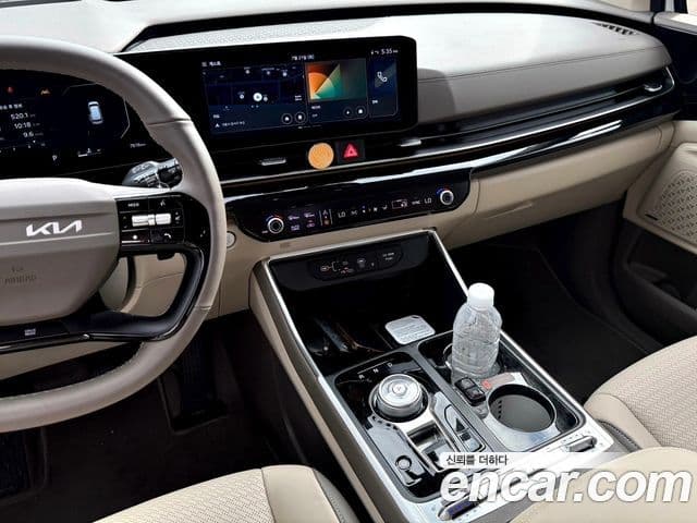 Kia Carnival 2025 — фото 14 из 20