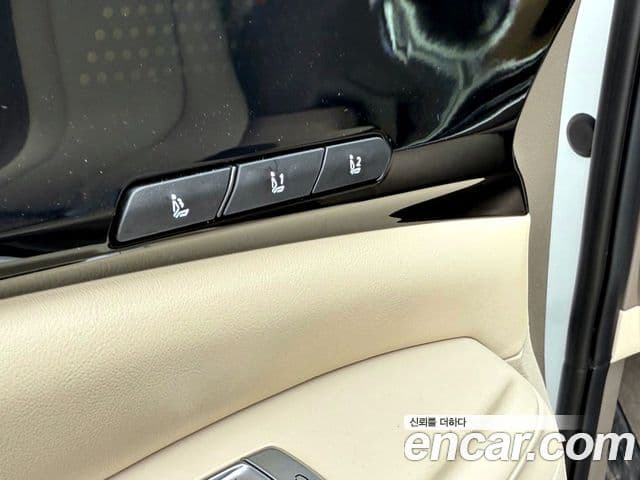Kia Carnival 2025 — фото 16 из 20