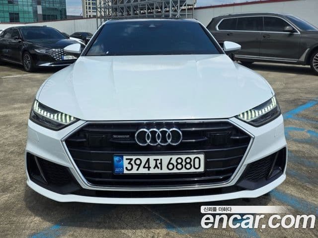 Audi A7 2021 — ფოტო 2/15