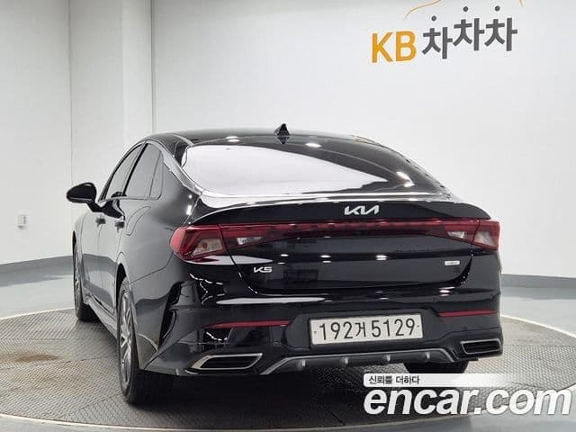 Kia K5 2023 — Şəkil 1/18