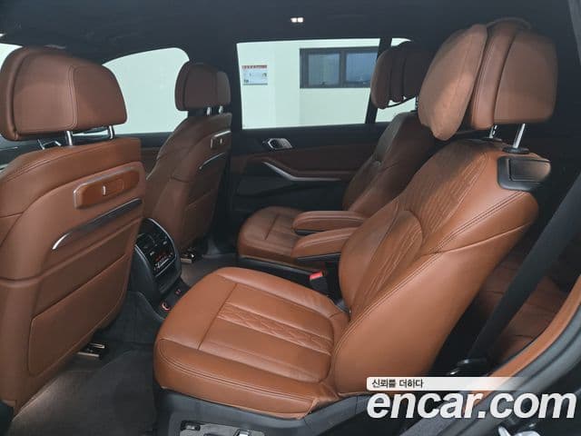BMW X7 2025 — Şəkil 10/20