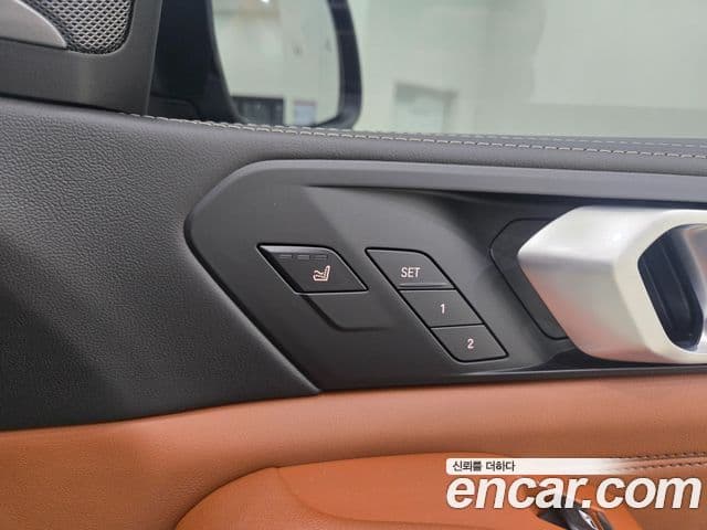 BMW X7 2025 — Şəkil 18/20