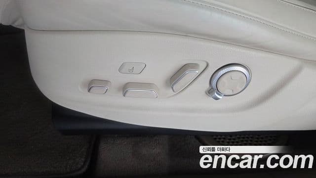 Genesis GV80 2020 — Photo 24/40