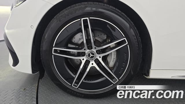 Mercedes-Benz E-Class 2024 — Şəkil 5/20
